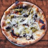 Poppis-OnlineOrder-images-vegetablepizza